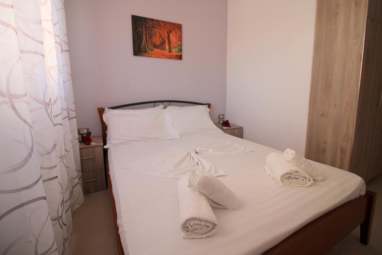 Eduart Apartments 2 Sarandë Dış mekan fotoğraf
